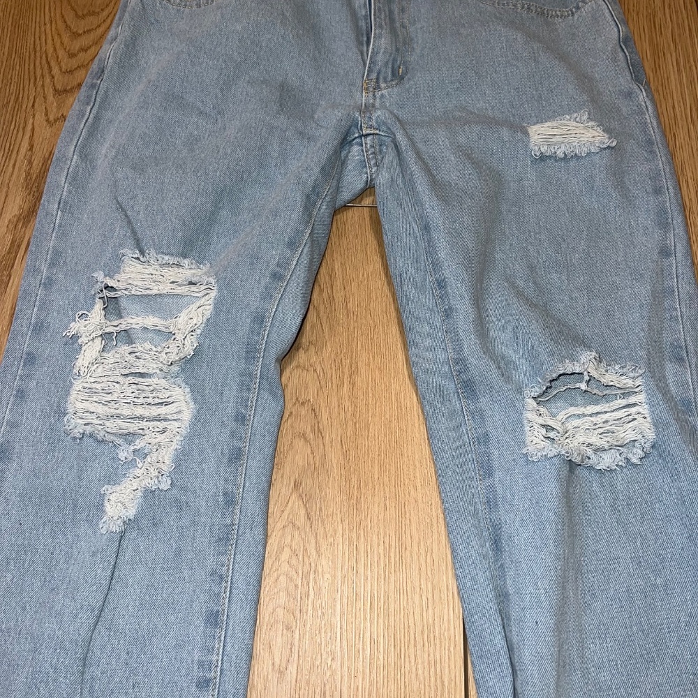 SHEIN - Women's Light Blue Distressed Jean's - Picture 2 of 4